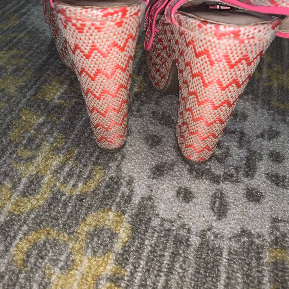 Steve Madden Platform Sandals - Picture 3 of 3